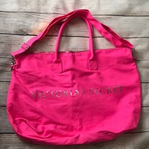 🆕 Victoria’s Secret Weekender Tote